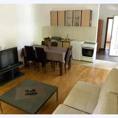Maslina 3* Budva